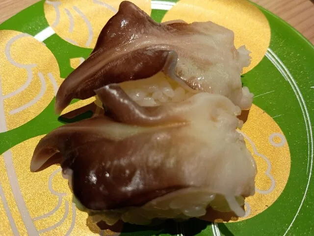 모리모리스시 이온 몰 오사카 돔점의 조개 살을 올린 초밥 두 점