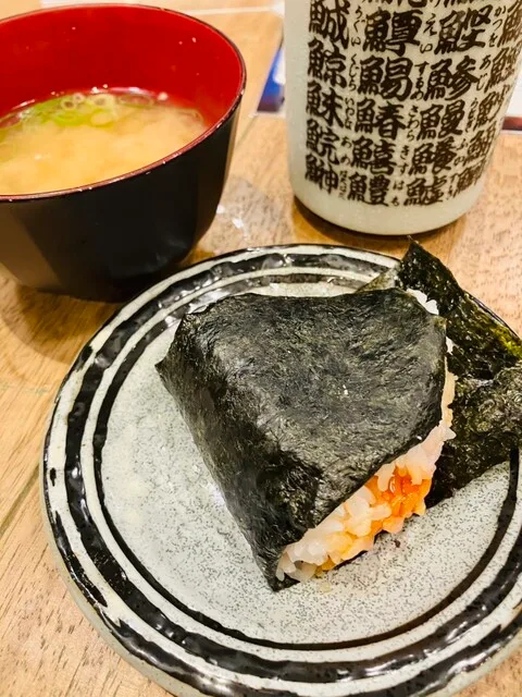 주먹밥 류우 음식
